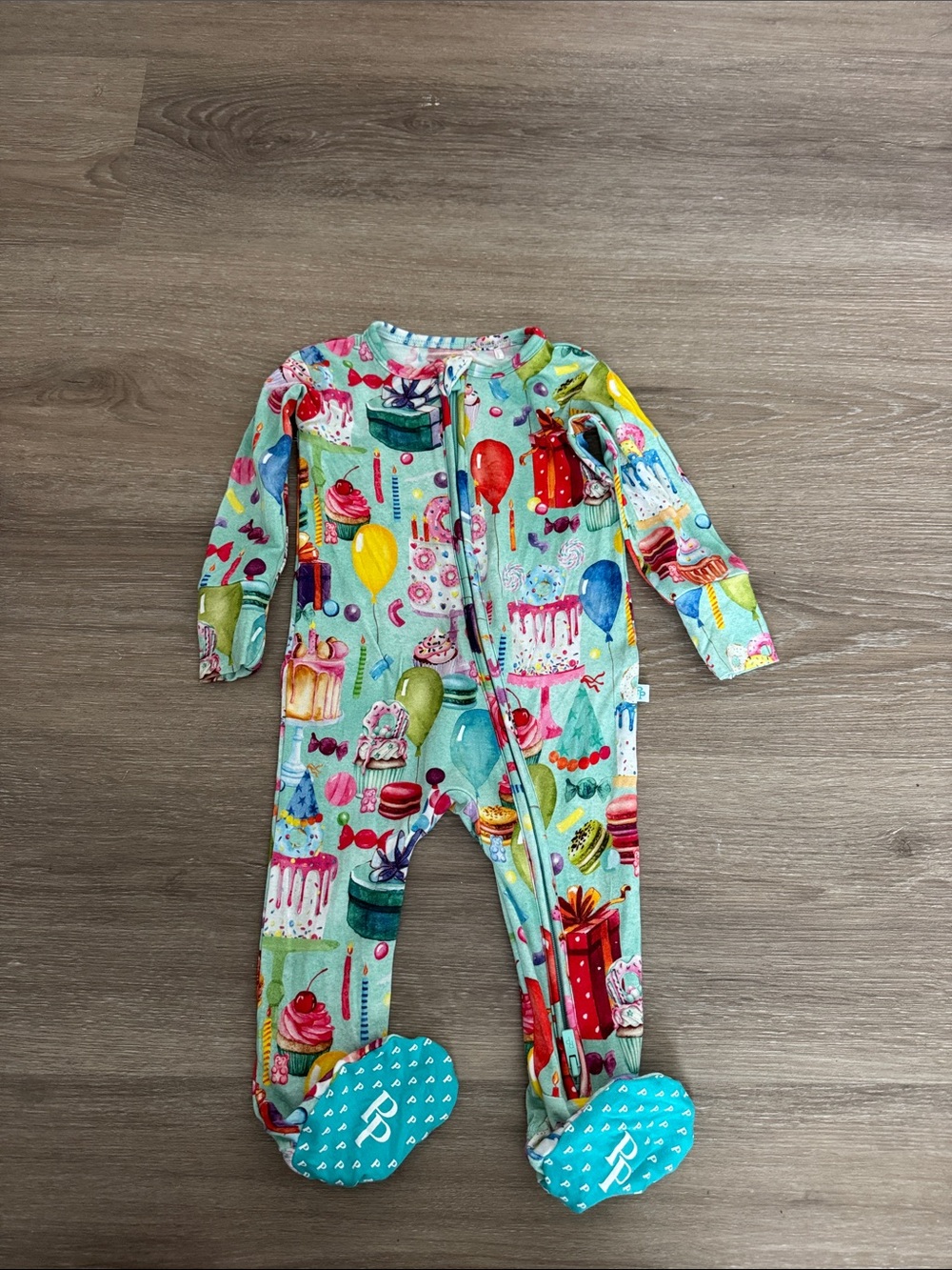 Posh peanut birthday zip